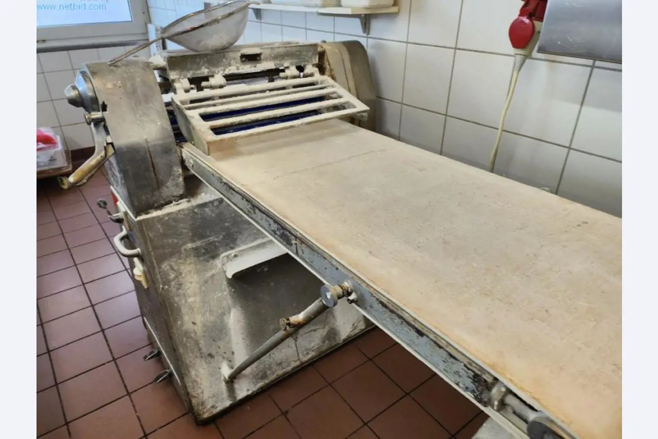 Uitrusting en machines voor bakkerijen, machines voor banketbakkerijen, magazijnuitrusting, wagenpark-2