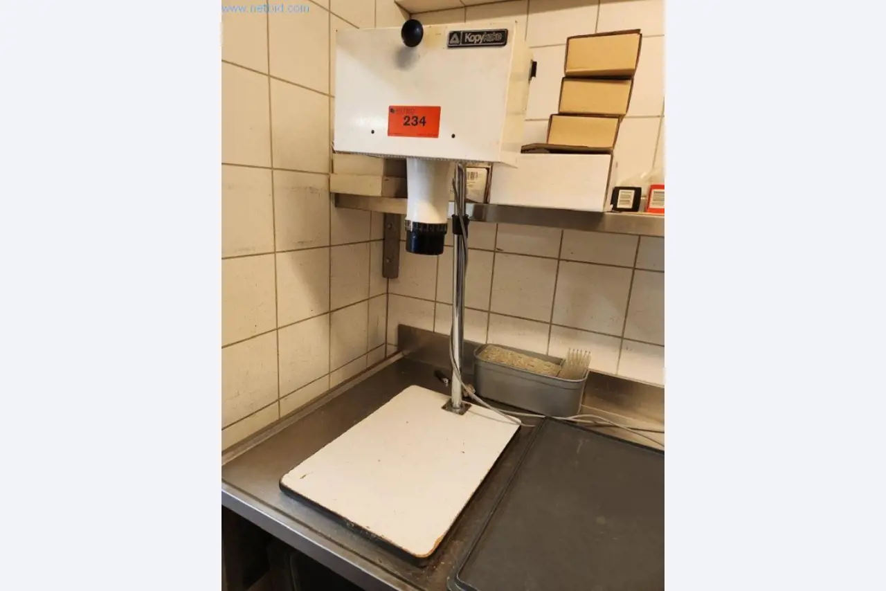 Uitrusting en machines voor bakkerijen, machines voor banketbakkerijen, magazijnuitrusting, wagenpark-1