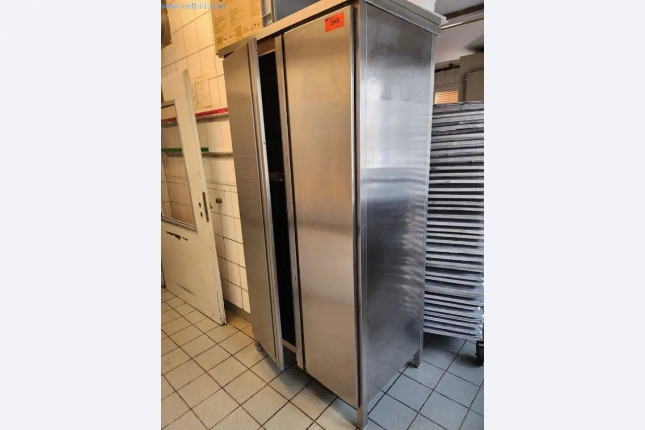 Equipos y máquinas de panadería, máquinas de confitería, equipos de almacén, parque de vehículos-1