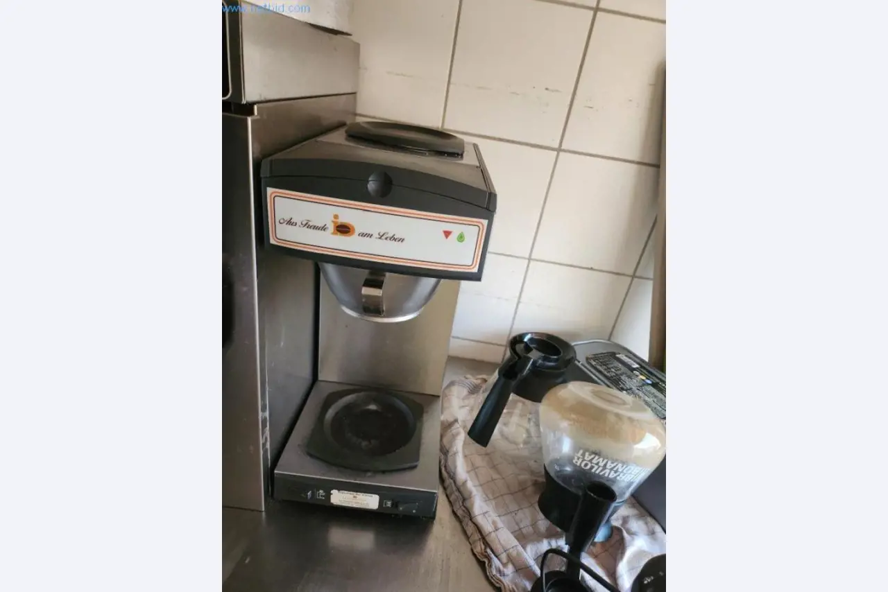 Equipement et machines de boulangerie, machines de pâtisserie, équipement de stockage, parc de véhicules-2