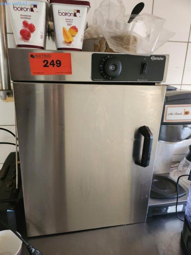 Sprzęt i maszyny piekarnicze, maszyny cukiernicze, wyposażenie magazynów, flota pojazdów-1