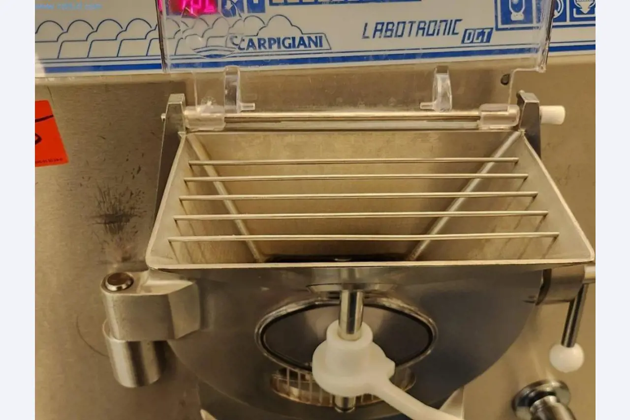 Equipement et machines de boulangerie, machines de pâtisserie, équipement de stockage, parc de véhicules-2