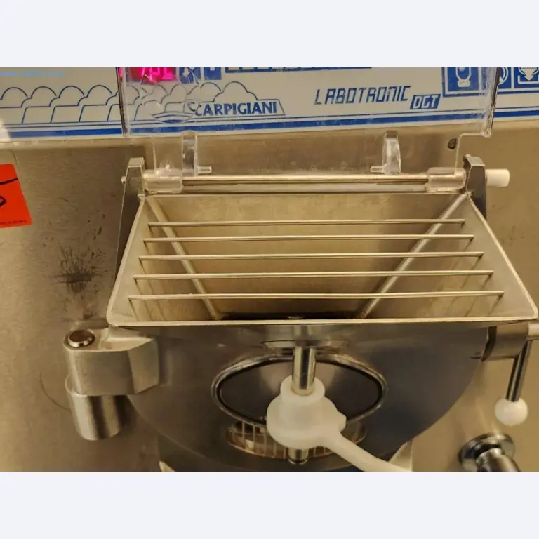 Equipement et machines de boulangerie, machines de pâtisserie, équipement de stockage, parc de véhicules-2