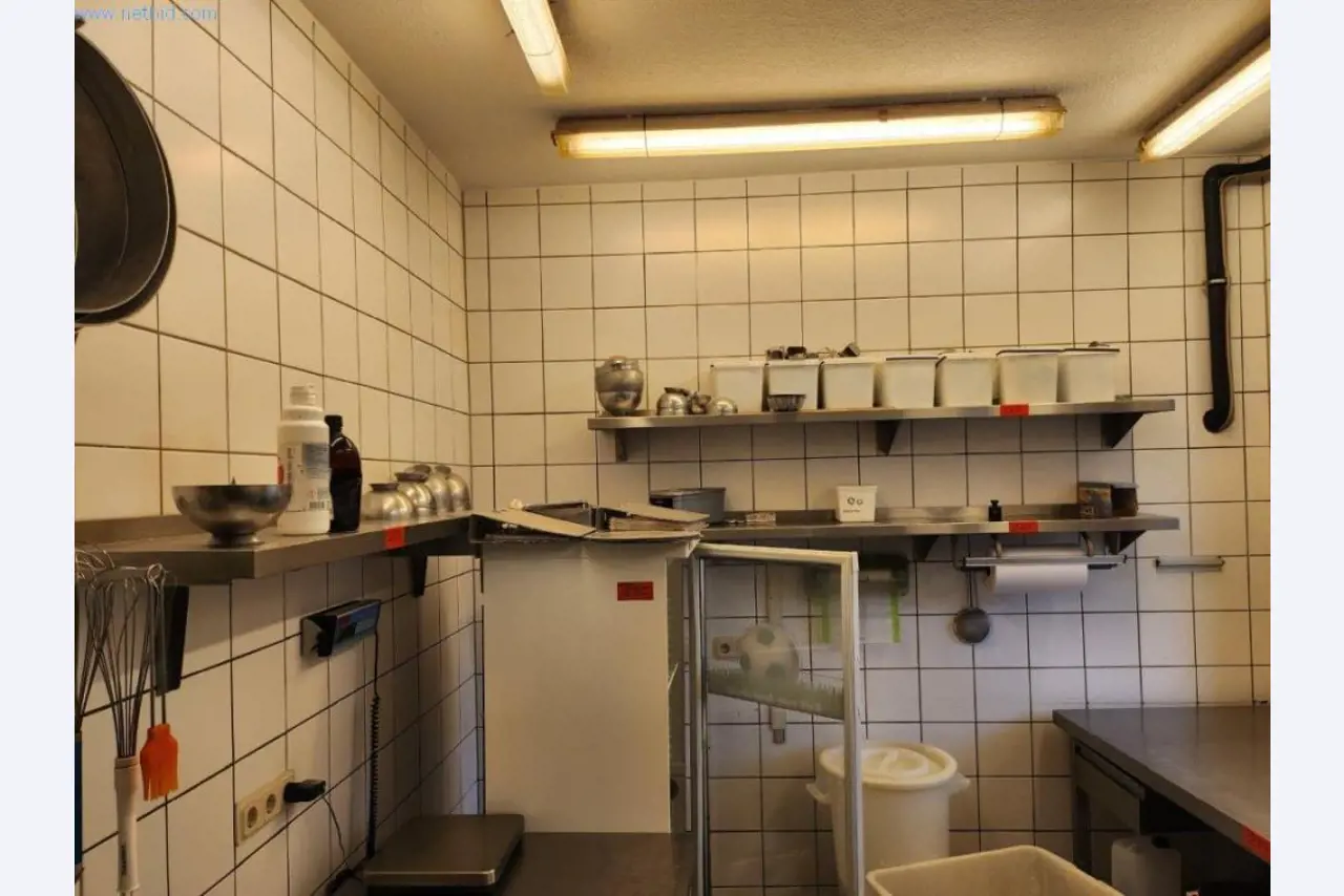 Bäckereieinrichtung- und Maschinen, Konditoreimaschinen, Lagereinrichtung, Fuhrpark-1