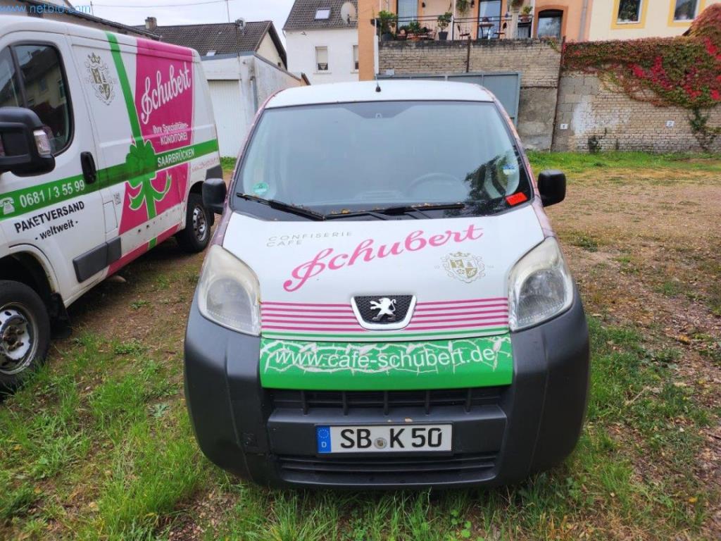 Sprzęt i maszyny piekarnicze, maszyny cukiernicze, wyposażenie magazynów, flota pojazdów-1