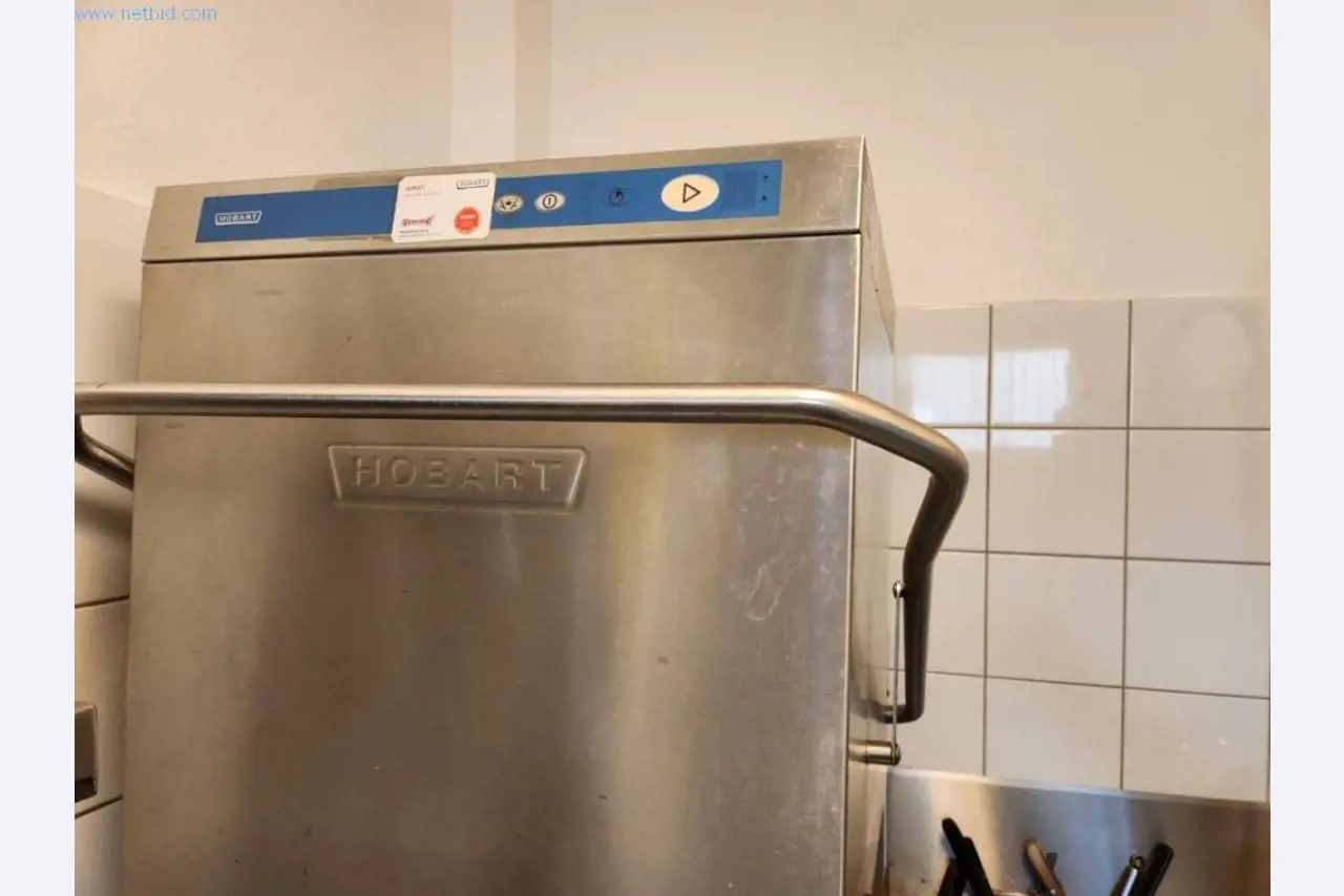 Equipement et machines de boulangerie, machines de pâtisserie, équipement de stockage, parc de véhicules-3