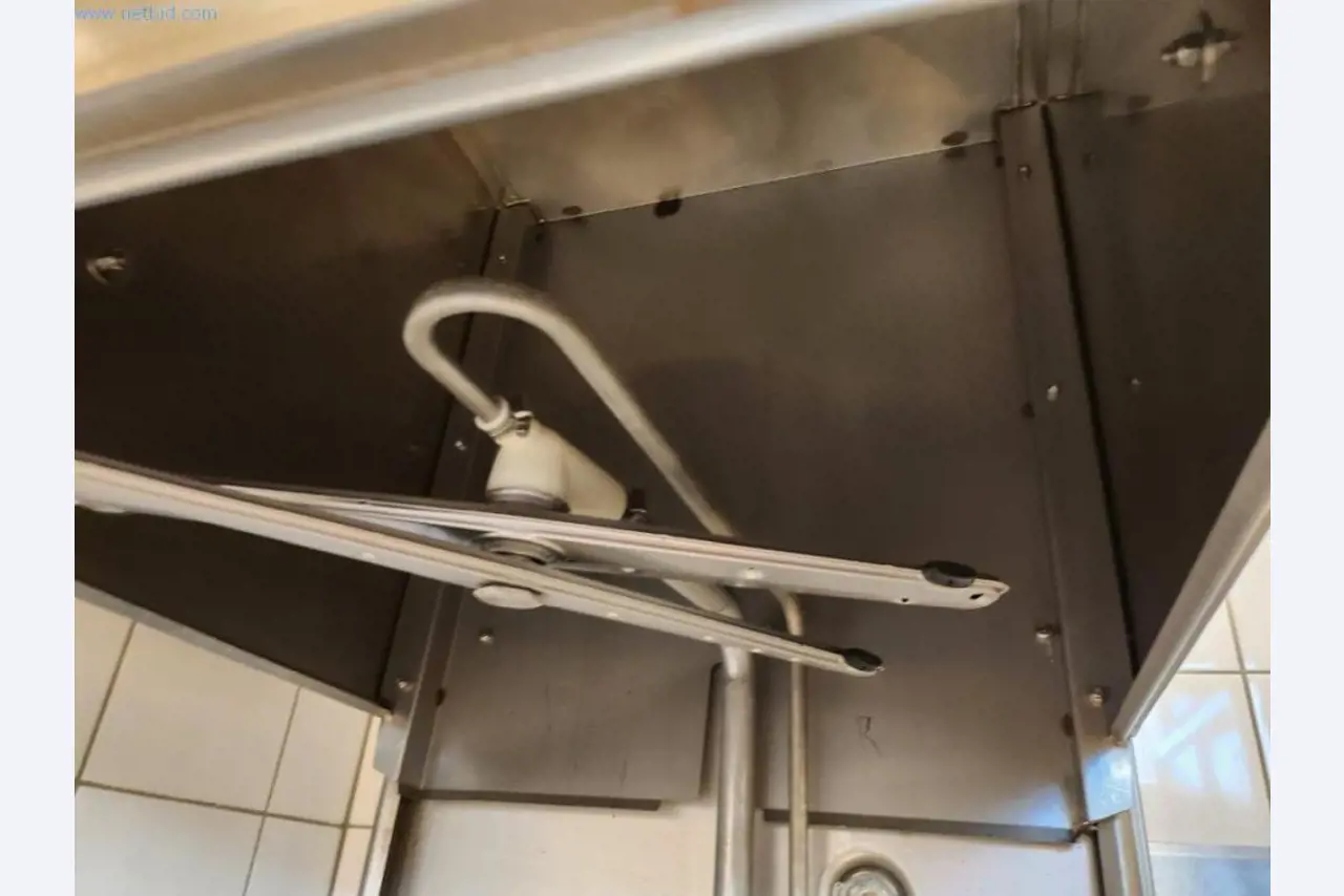 Equipement et machines de boulangerie, machines de pâtisserie, équipement de stockage, parc de véhicules-4