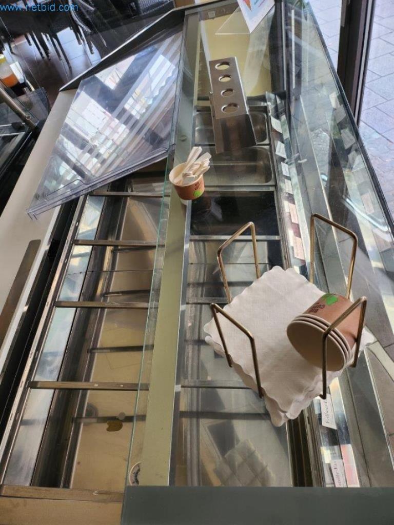 Sprzęt i maszyny piekarnicze, maszyny cukiernicze, wyposażenie magazynów, flota pojazdów-3