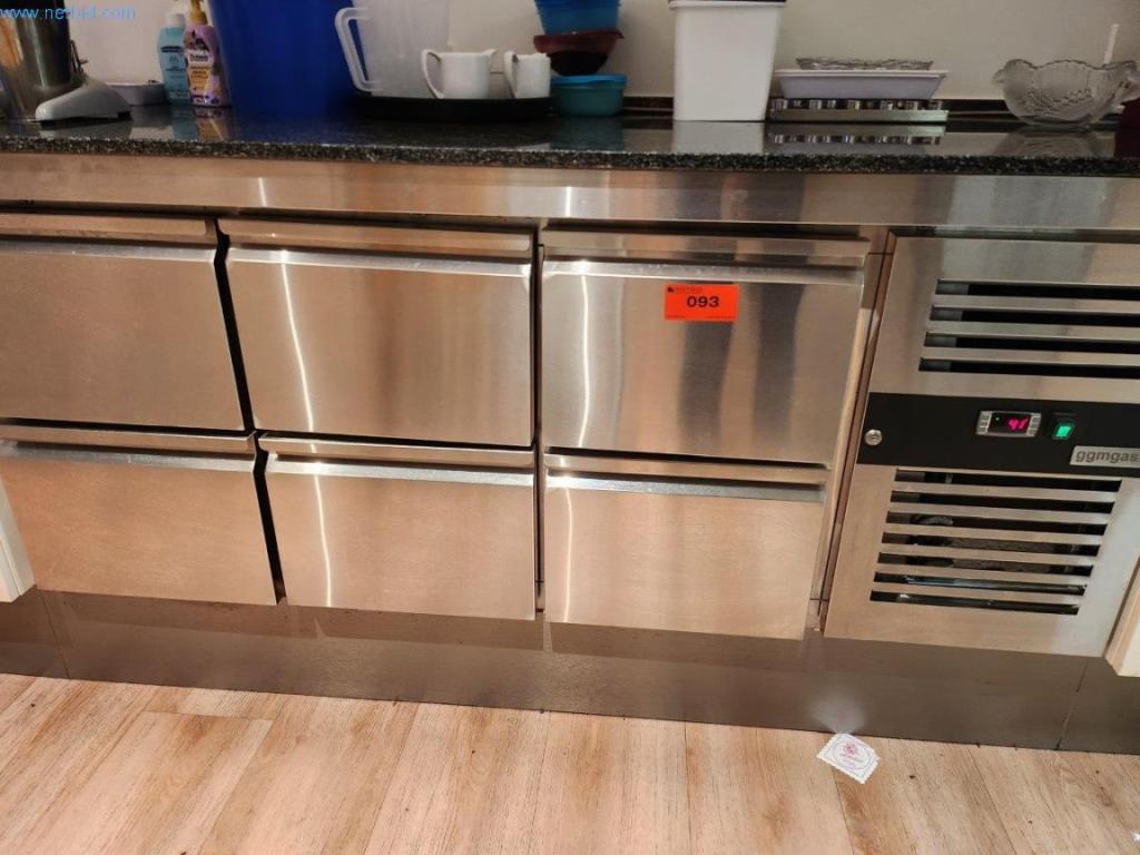 Sprzęt i maszyny piekarnicze, maszyny cukiernicze, wyposażenie magazynów, flota pojazdów-4