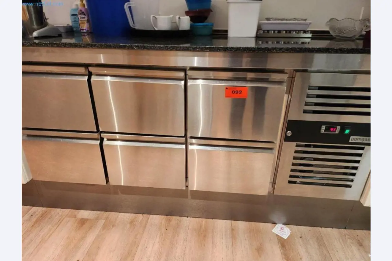 Uitrusting en machines voor bakkerijen, machines voor banketbakkerijen, magazijnuitrusting, wagenpark-4