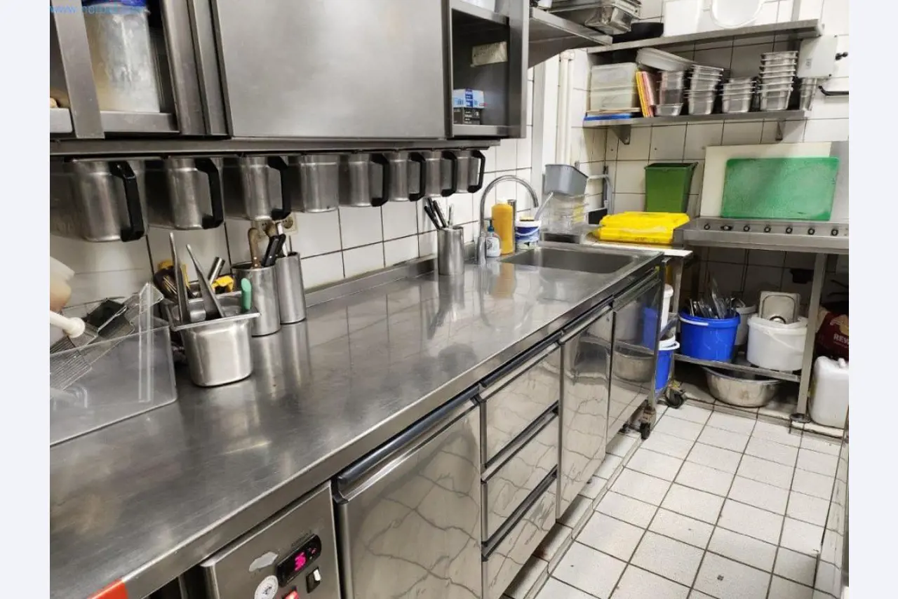 Equipos y máquinas de panadería, máquinas de confitería, equipos de almacén, parque de vehículos-4