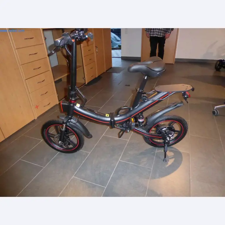 E-mobiles, e-scooters and e-vehicles-1