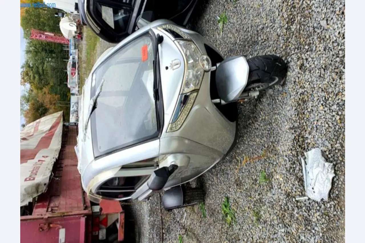 E-mobiles, e-scooters e e-veículos-19