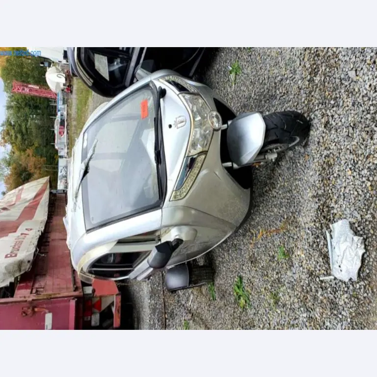 E-mobiles, e-scooters e e-veículos-19