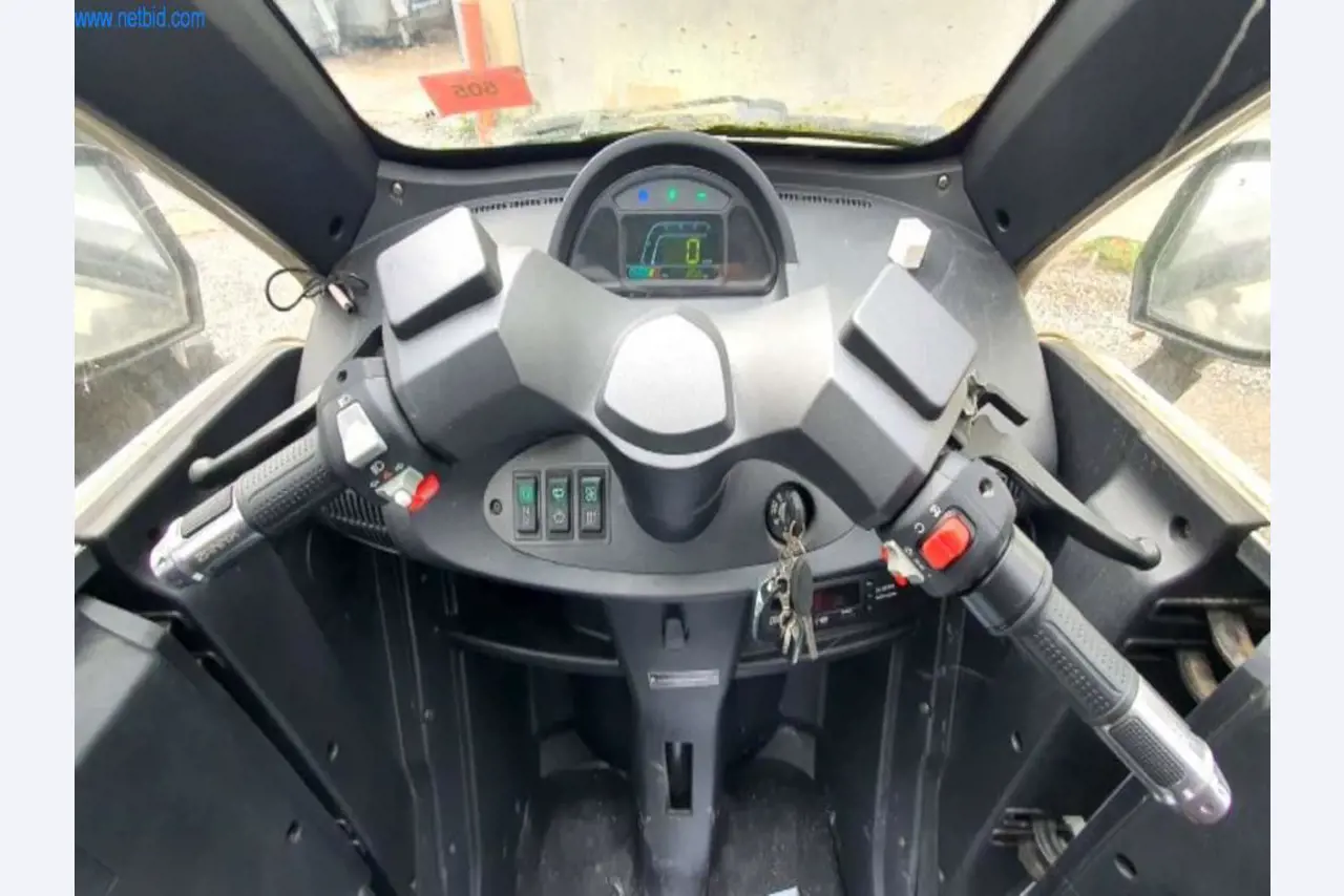 E-mobiles, e-scooters e e-veículos-23