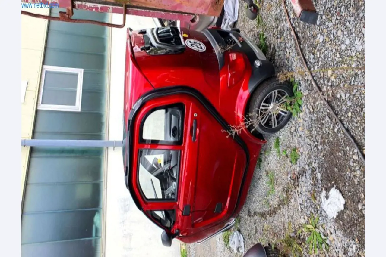 E-mobiles, e-scooters e e-veículos-24