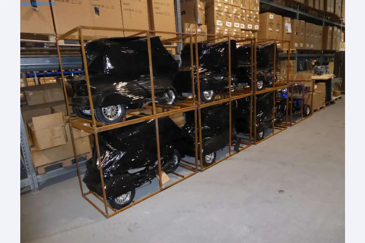 E-mobiles, e-scooters and e-vehicles-4