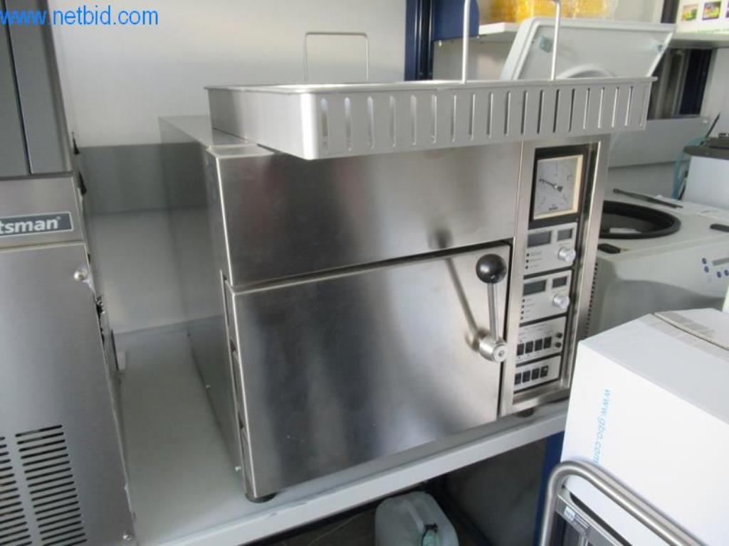Very well maintained mass spectrometer with HPLC system and accessories-1