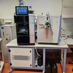 Masni spektrometer s sistemom HPLC Thermo Fisher Scientific