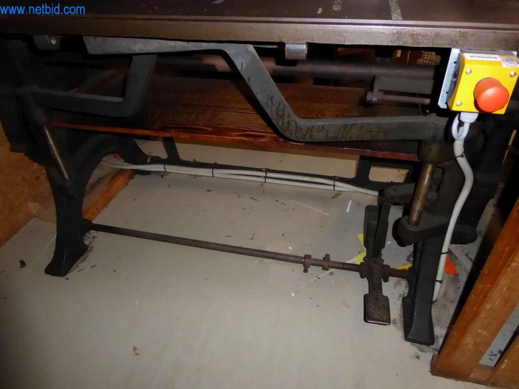 Máquinas para la fabricación de artículos de cuero, guarnicionería y talabartería-3