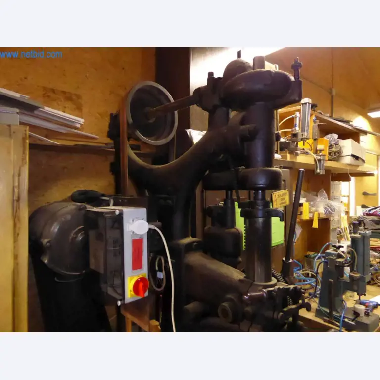 Maschinen zur Herstellung Leder-, Sattlerwaren und Gerten-5