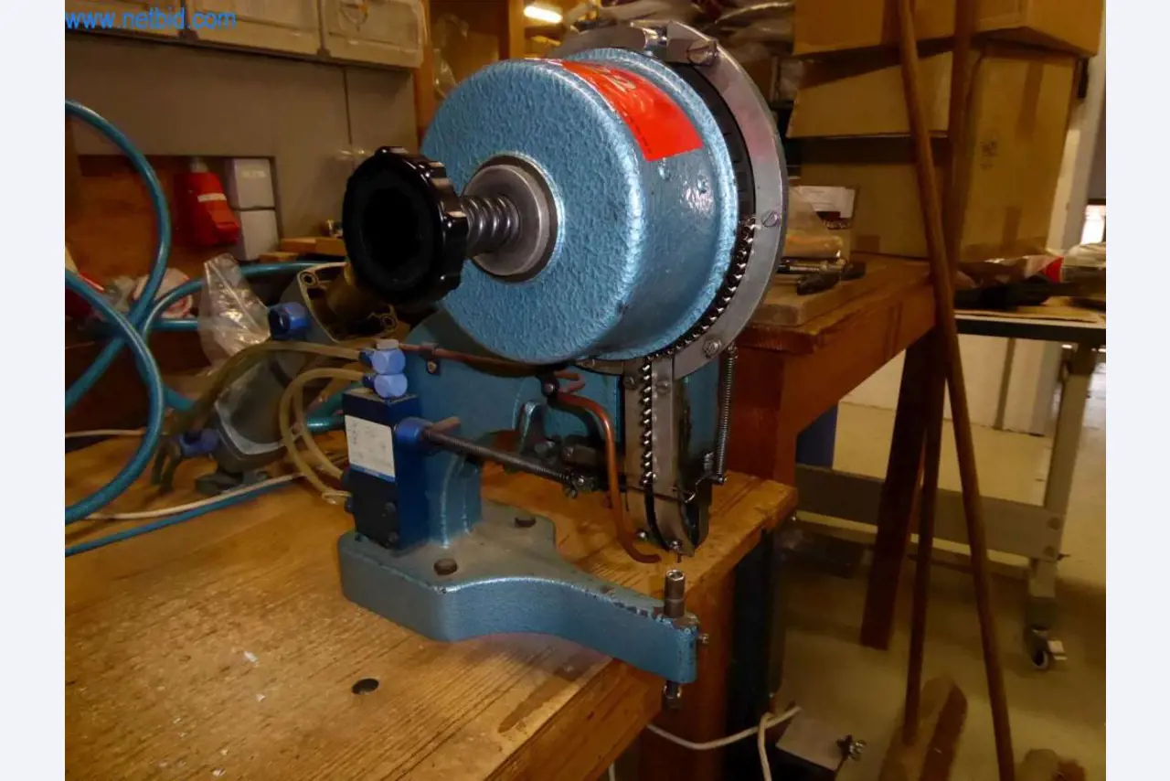 Maschinen zur Herstellung Leder-, Sattlerwaren und Gerten-3