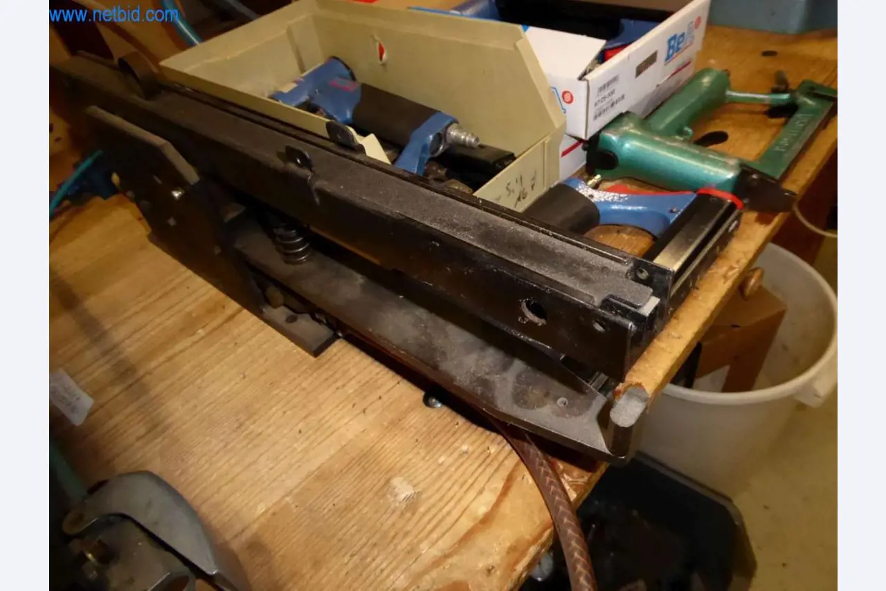 Maszyny do produkcji wyrobów skórzanych, rymarskich i roślinnych-6