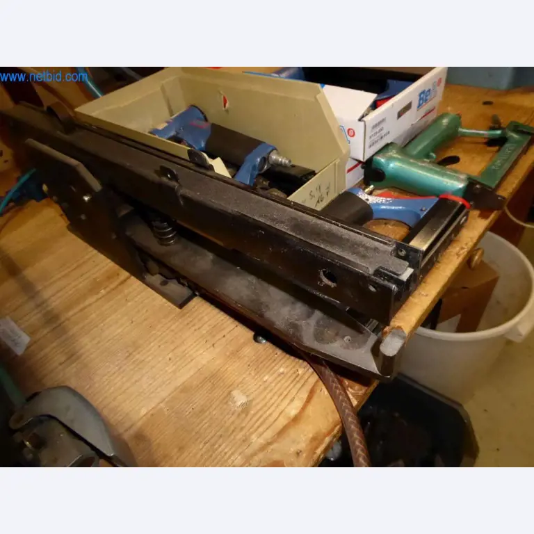 Maszyny do produkcji wyrobów skórzanych, rymarskich i roślinnych-6