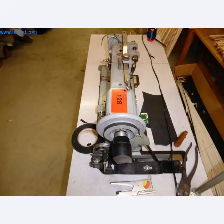 Máquinas para la fabricación de artículos de cuero, guarnicionería y talabartería-11
