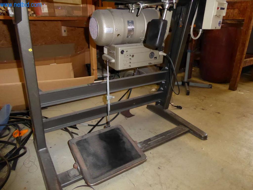 Stroje na výrobu koženého zboží, sedlářských výrobků a plodin-7