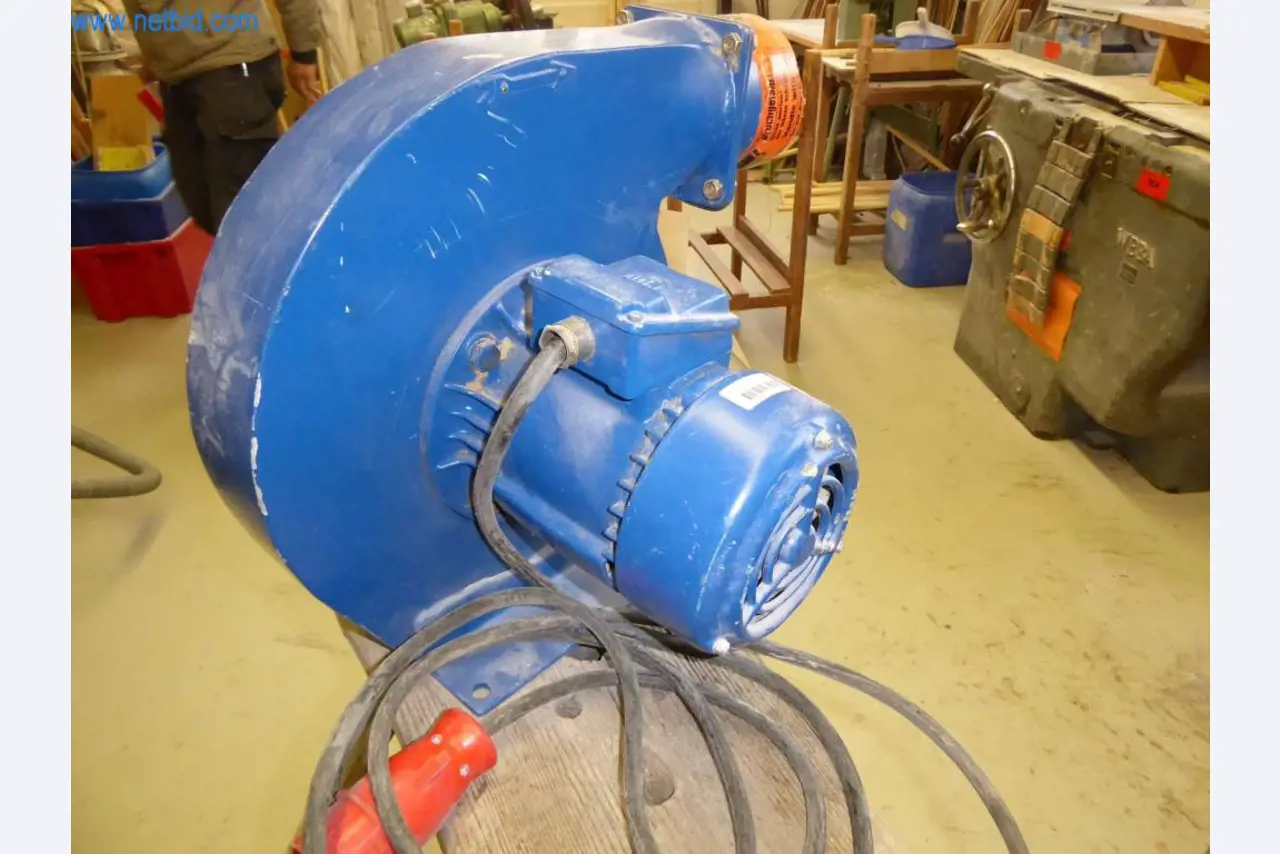 Machines voor de productie van lederwaren, zadeltuig en gewassen-4