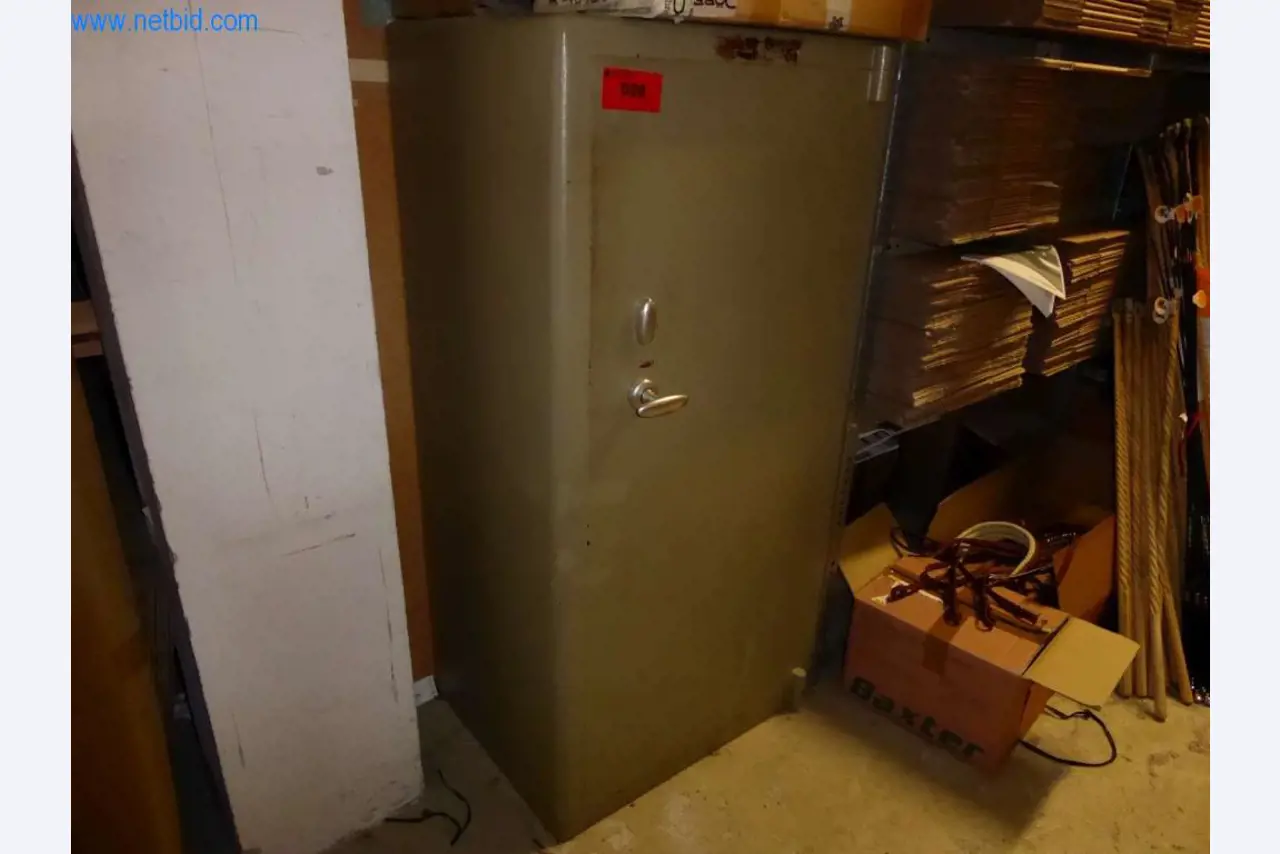 Máquinas para la fabricación de artículos de cuero, guarnicionería y talabartería-1