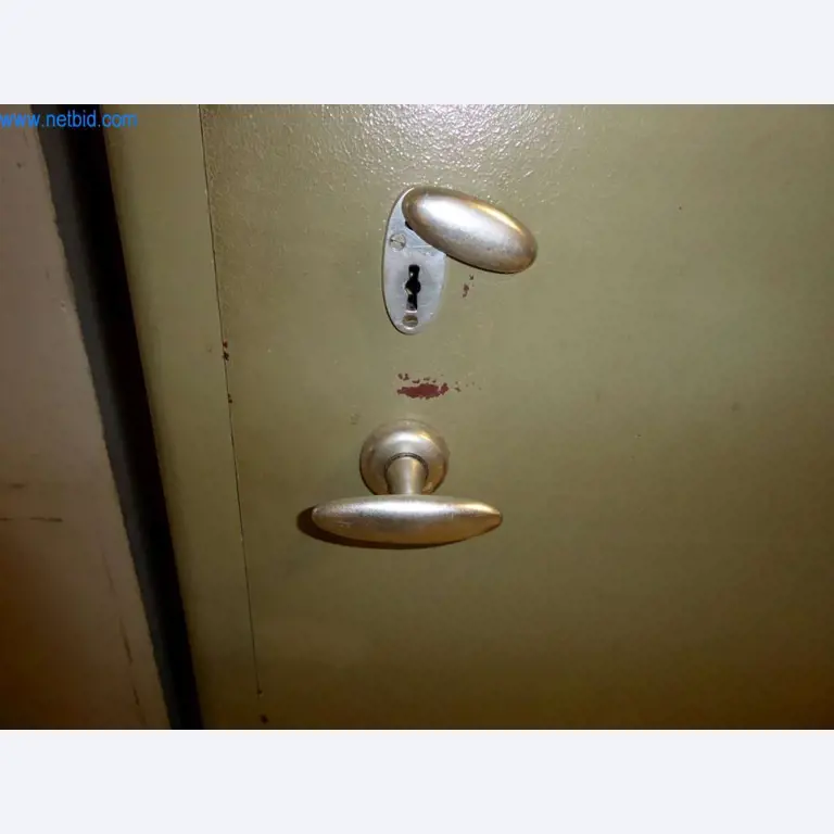 Máquinas para la fabricación de artículos de cuero, guarnicionería y talabartería-2