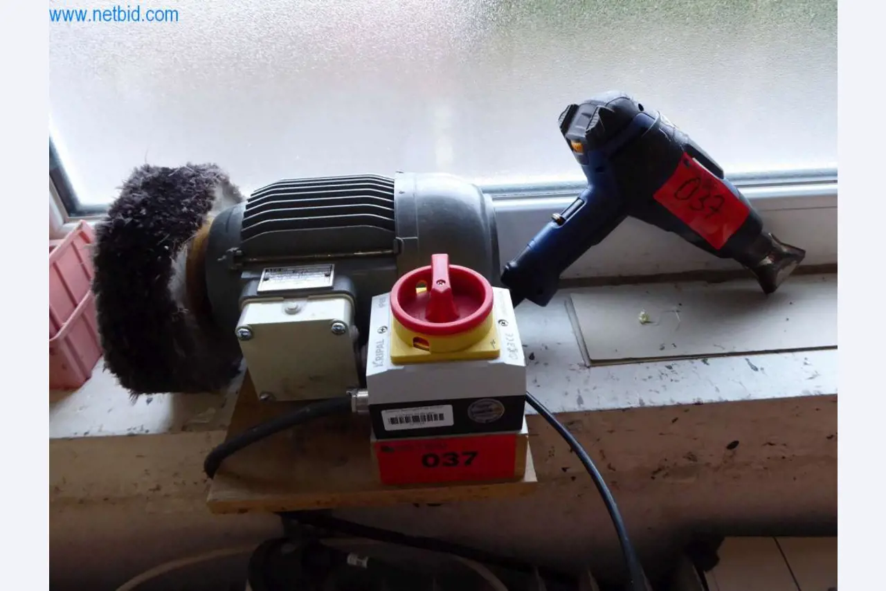 Maschinen zur Herstellung Leder-, Sattlerwaren und Gerten-1