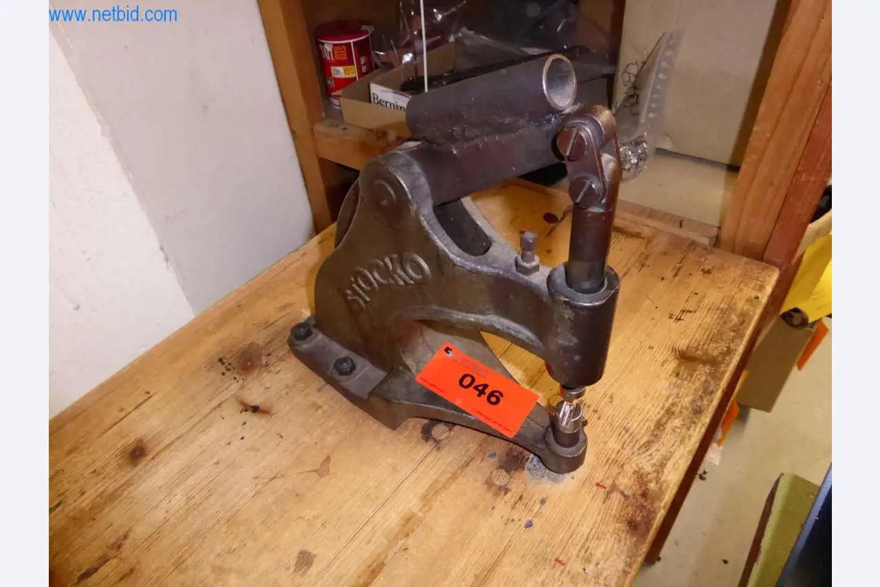 Maszyny do produkcji wyrobów skórzanych, rymarskich i roślinnych-1