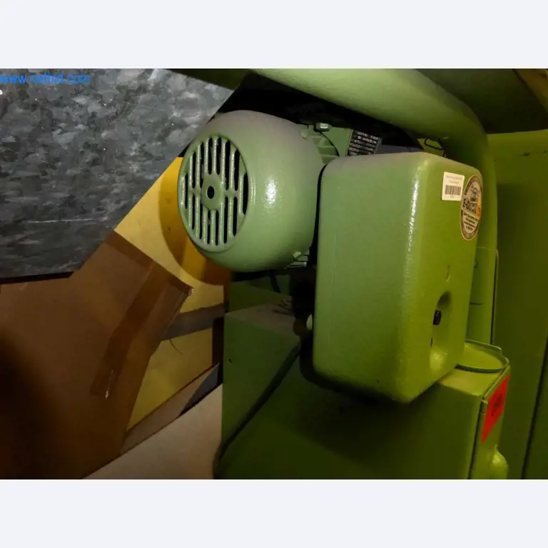 Machines voor de productie van lederwaren, zadeltuig en gewassen-2