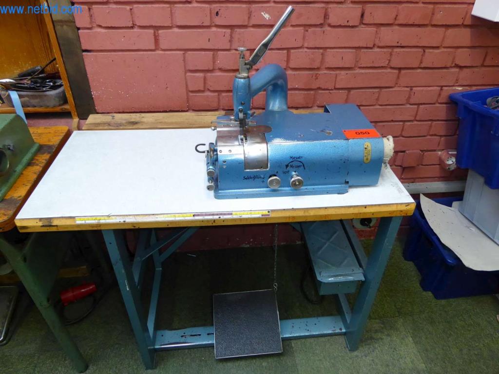 Máquinas para la fabricación de artículos de cuero, guarnicionería y talabartería-1