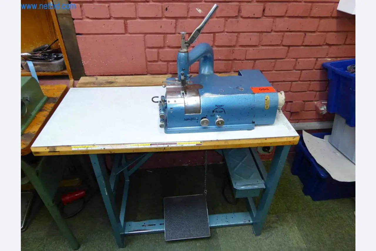 Máquinas para la fabricación de artículos de cuero, guarnicionería y talabartería-1