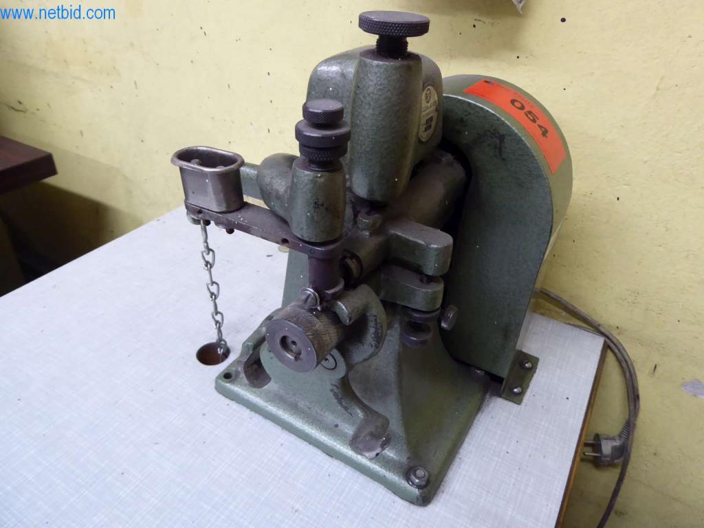 Maschinen zur Herstellung Leder-, Sattlerwaren und Gerten-1