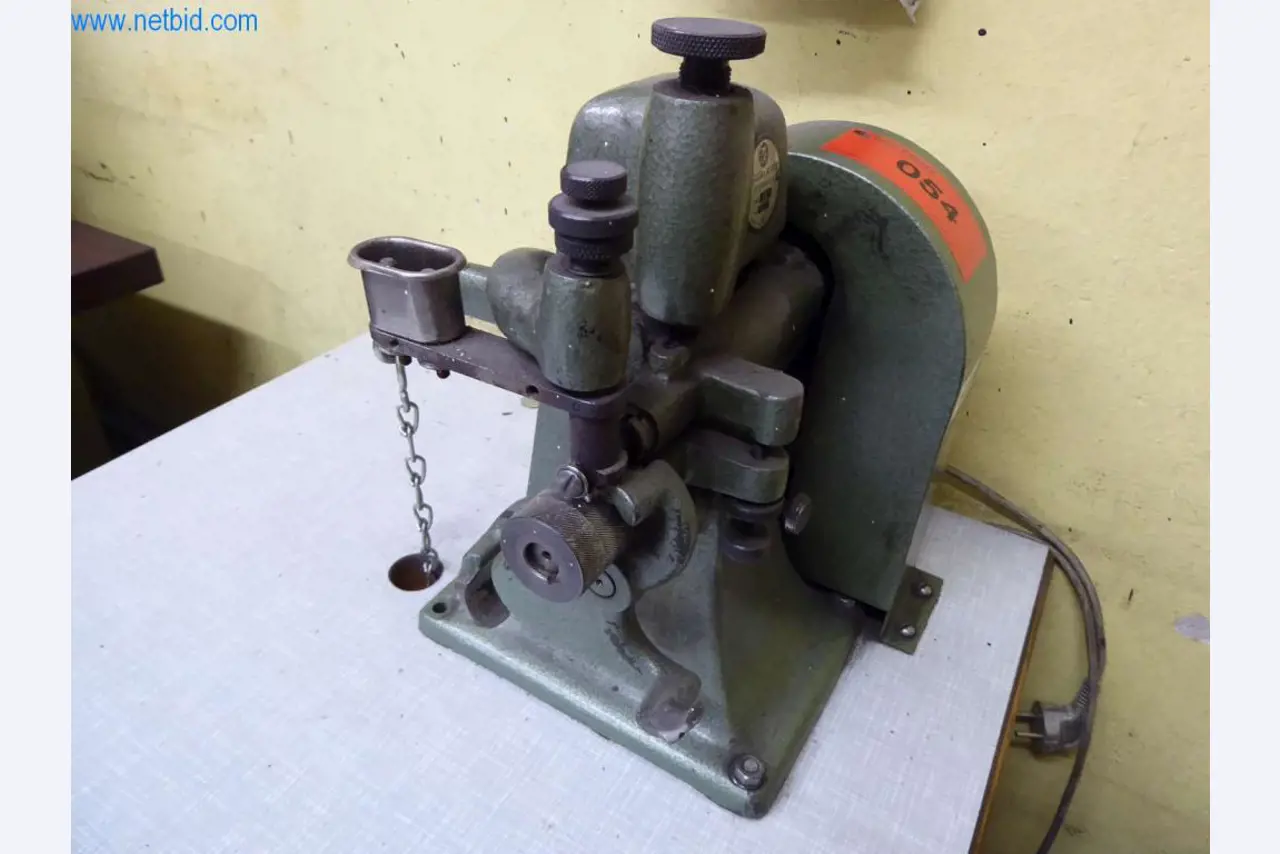 Maschinen zur Herstellung Leder-, Sattlerwaren und Gerten-1