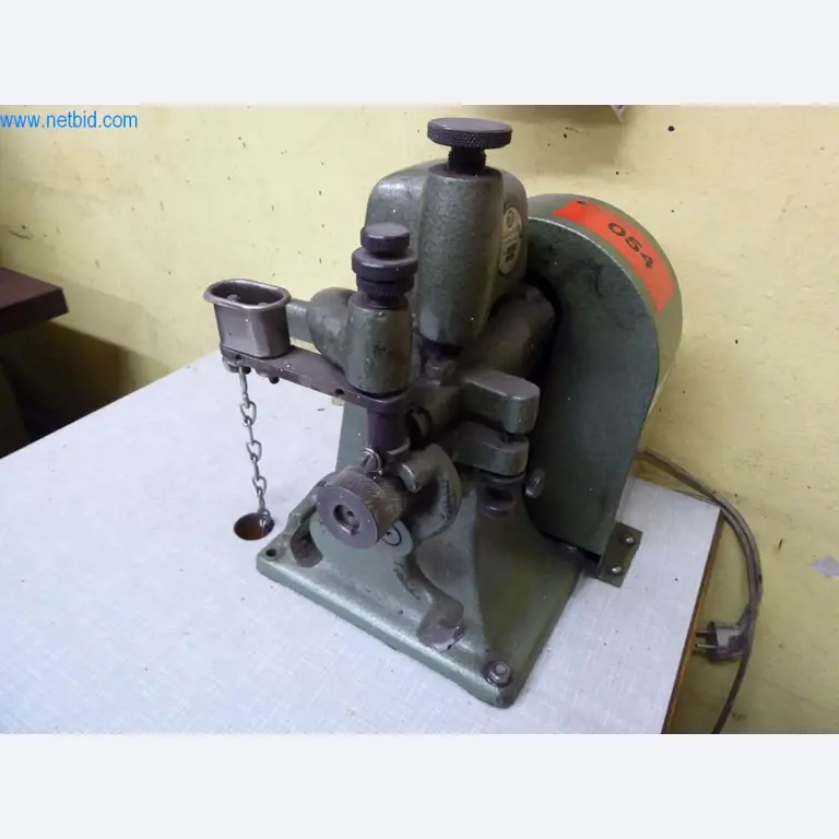 Maschinen zur Herstellung Leder-, Sattlerwaren und Gerten-1