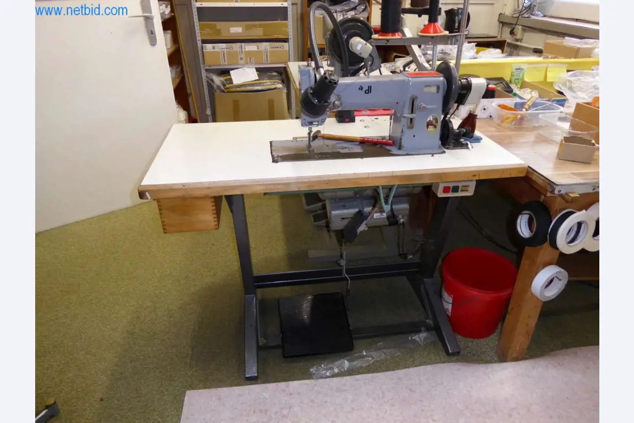 Stroje na výrobu koženého zboží, sedlářských výrobků a plodin-1