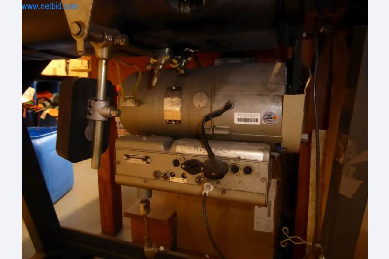 Máquinas para la fabricación de artículos de cuero, guarnicionería y talabartería-6