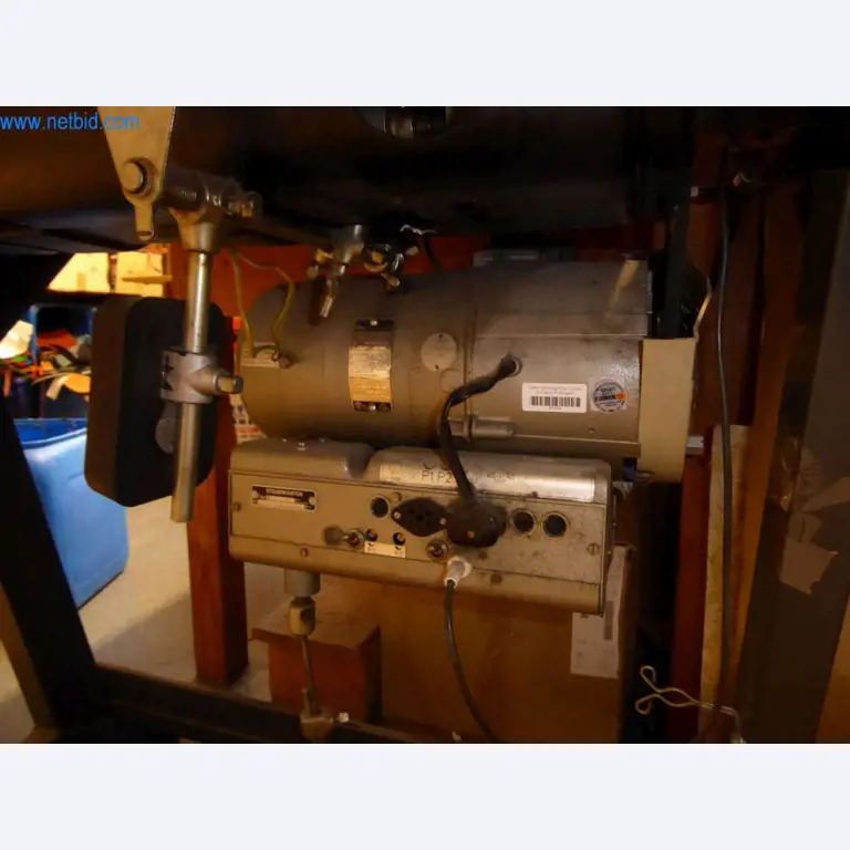 Máquinas para la fabricación de artículos de cuero, guarnicionería y talabartería-6