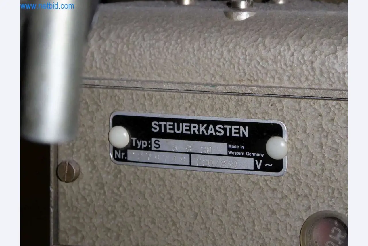 Máquinas para la fabricación de artículos de cuero, guarnicionería y talabartería-8