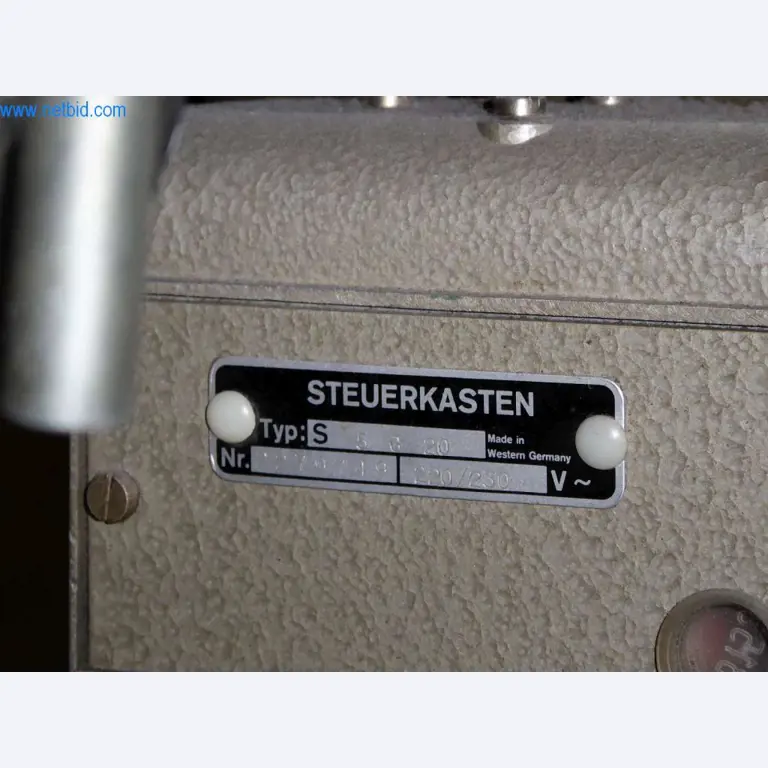 Máquinas para la fabricación de artículos de cuero, guarnicionería y talabartería-8