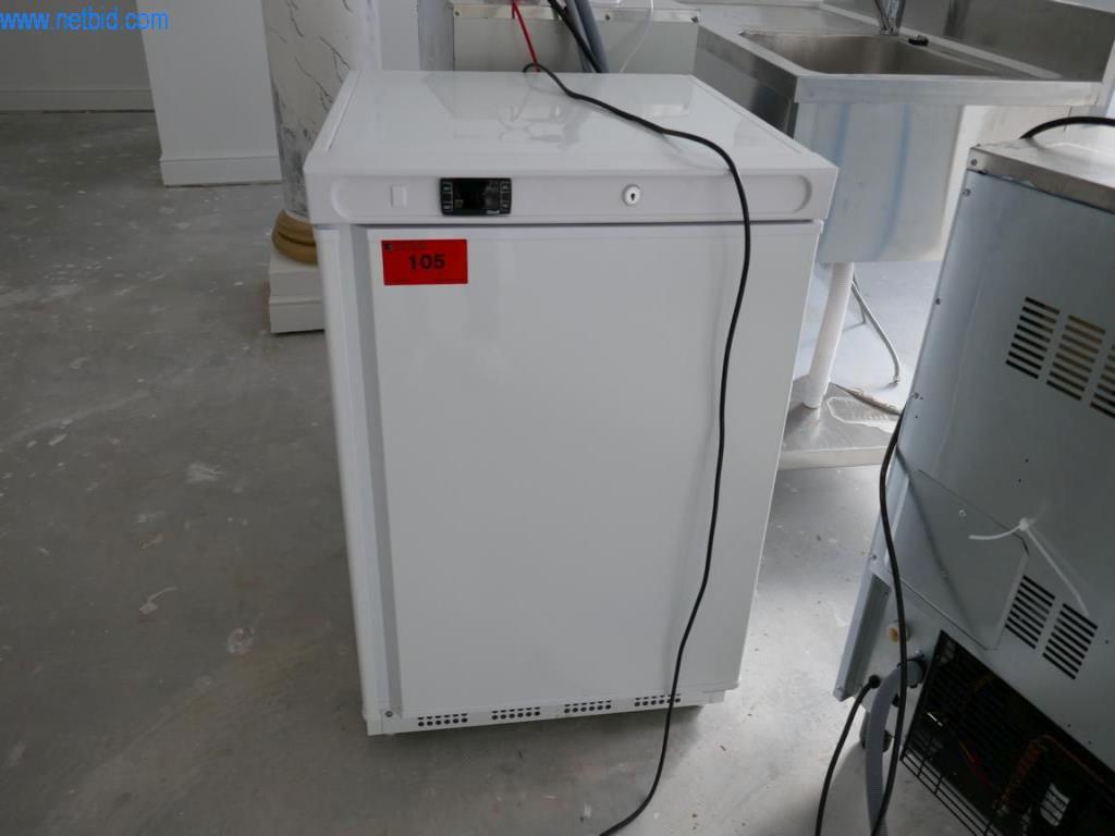 Maquinaria de construcción, accesorios de construcción, andamios, vigas de encofrado, soportes, maquinaria y vehículos para la metalurgia-1