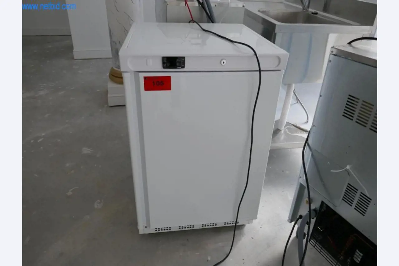 Maquinaria de construcción, accesorios de construcción, andamios, vigas de encofrado, soportes, maquinaria y vehículos para la metalurgia-1