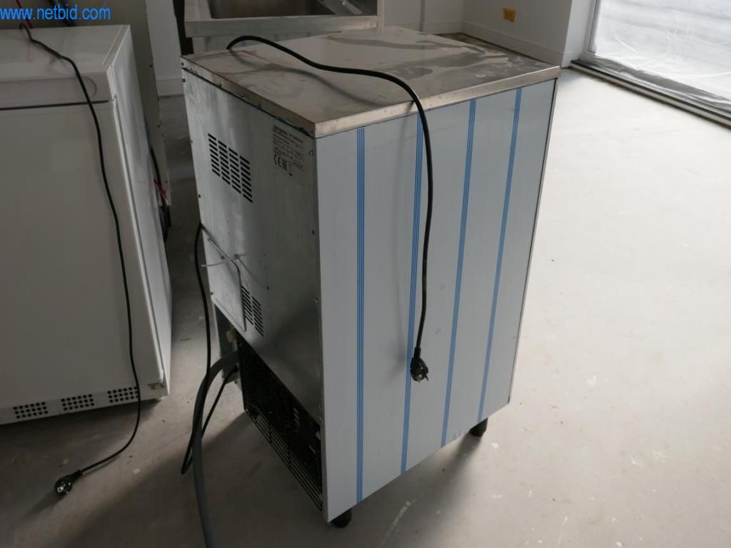 Máquinas de construção, acessórios de construção, andaimes, vigas de cofragem, suportes, máquinas e veículos para trabalhar metais-4