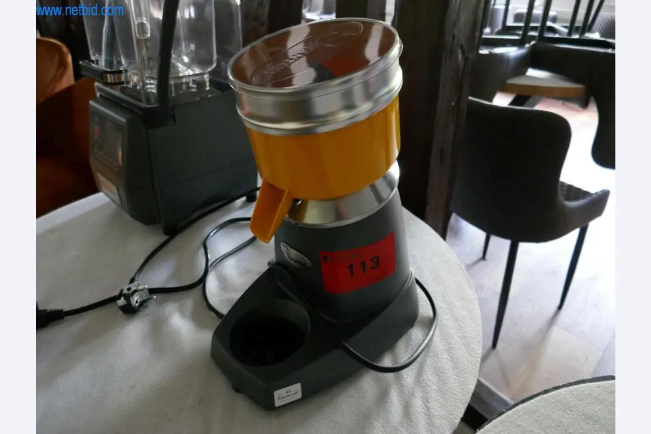 Machines de construction, accessoires de construction, échafaudages, poutres de coffrage, étais, machines et véhicules travaillant le métal-1